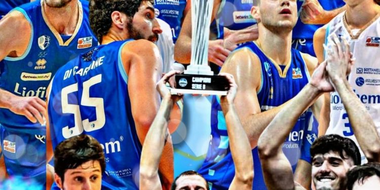 La Liofilchem Roseto solleva al cielo la Coppa Italia 2022