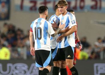 NICO PAZ GOL ALLA MESSI